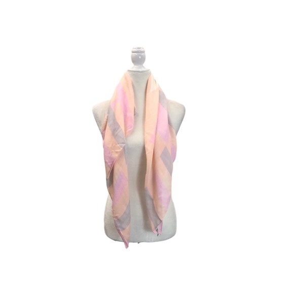 Vintage Oscar De La Renta for Accessories Street Japan 100% Rayon Pink‎ Gray 34" - Picture 1 of 5